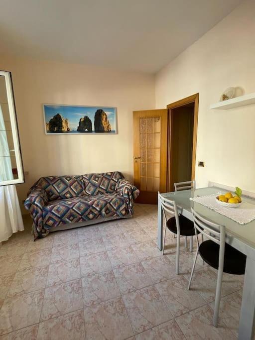 Appartamento 10 M Dal Mare Casa Da Zia Lena Maiori Exterior photo