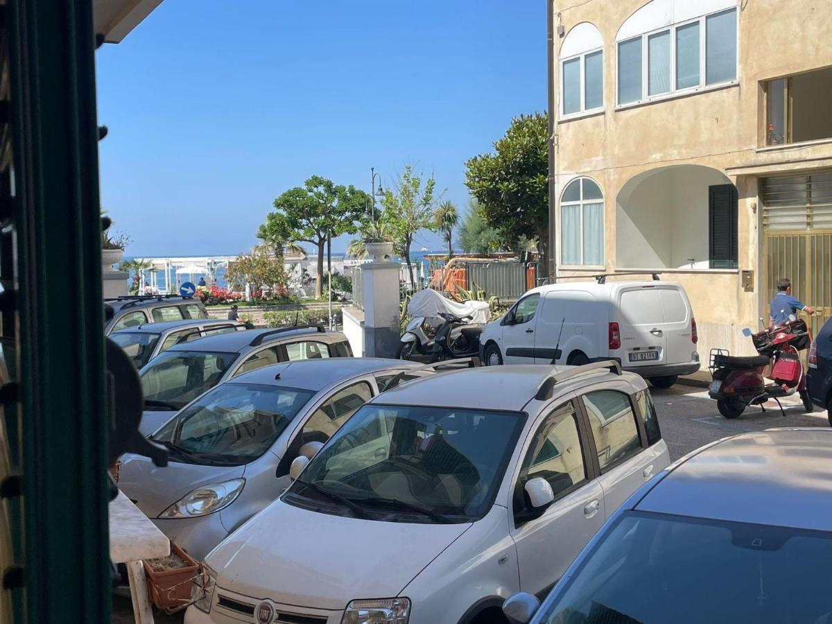 Appartamento 10 M Dal Mare Casa Da Zia Lena Maiori Exterior photo